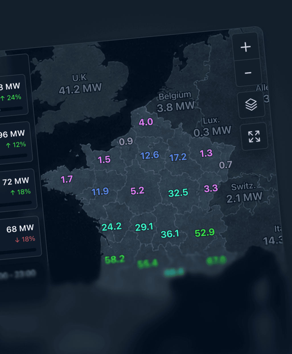 Montage avant/après montrant le passage d’une liste brute d’équipements énergétiques à une interface de décision avec carte, capacité mobilisable et simulation.